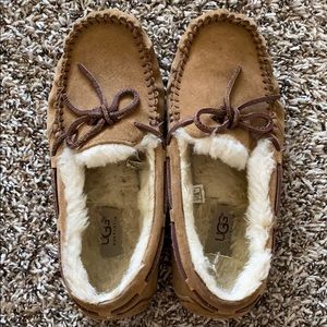Ugh moccasins